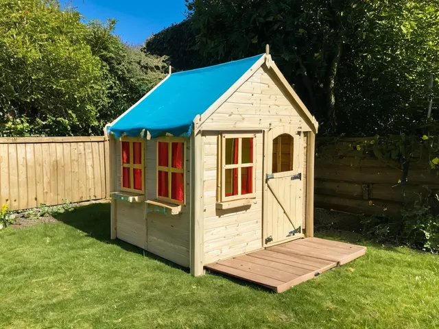 Playhouses & Dens